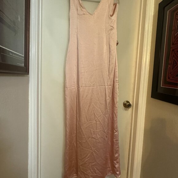 Pretty Lavish Bridesmaid Esmee wrap satin maxi dress in blush - Picture 5 of 7